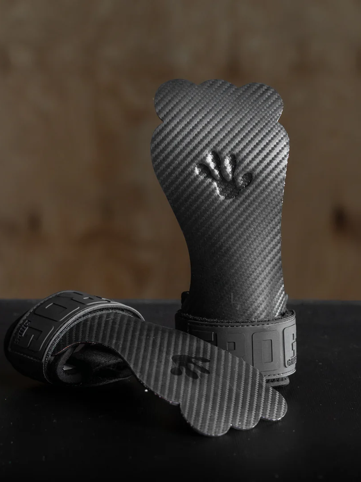 Frog Grips Elite 4.0 HD Fingerless – Chalk-Free Gymnastics Grips