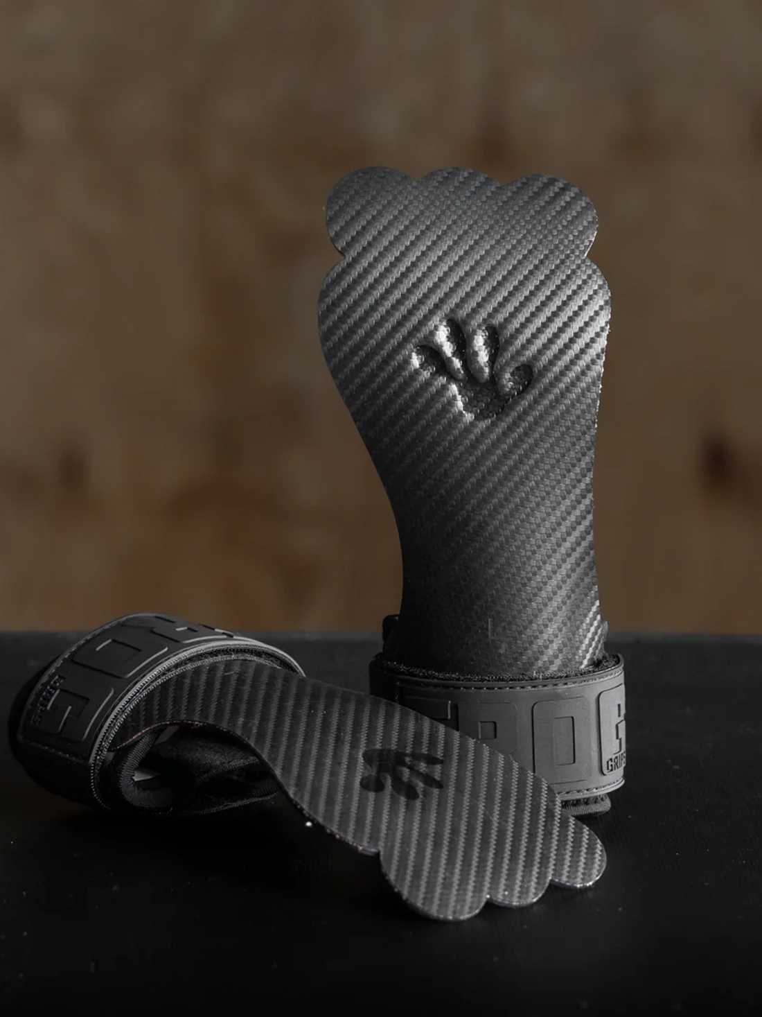 Frog Grips Elite 4.0 HD Fingerless – Chalk-Free Gymnastics Grips